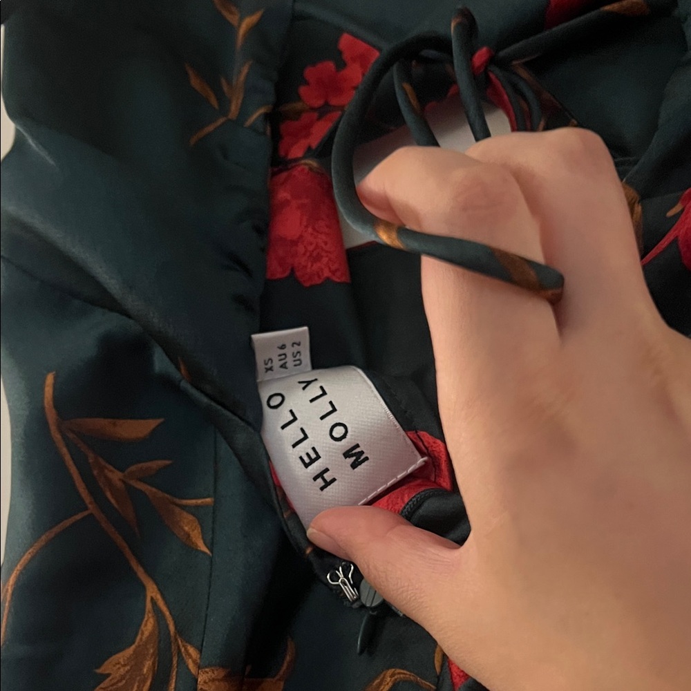 Floral Black and Red Dress - Picture 5 of 5